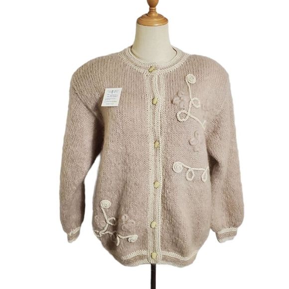 NWT Flaherty Imports Kennebunkport Tan Embroidered Cardigan - Picture 1 of 8